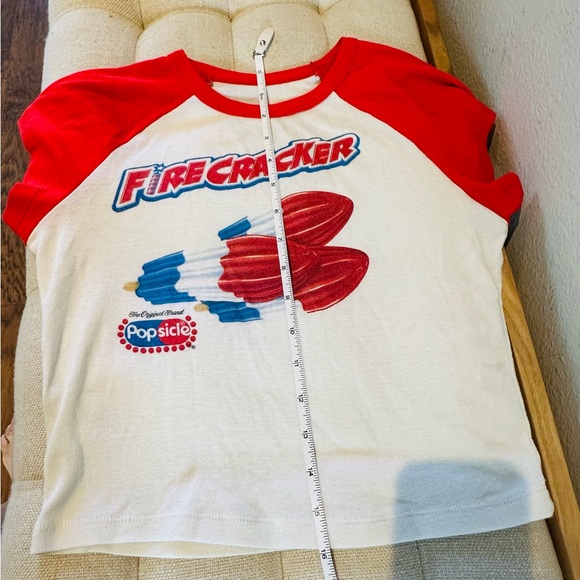 Red and White Short Sleeve Tee with Crew Neck - Picture 4 of 5